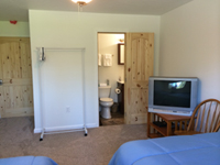 Kenai Bed and Breakfast - Bear's Den Bedroom Picture 3